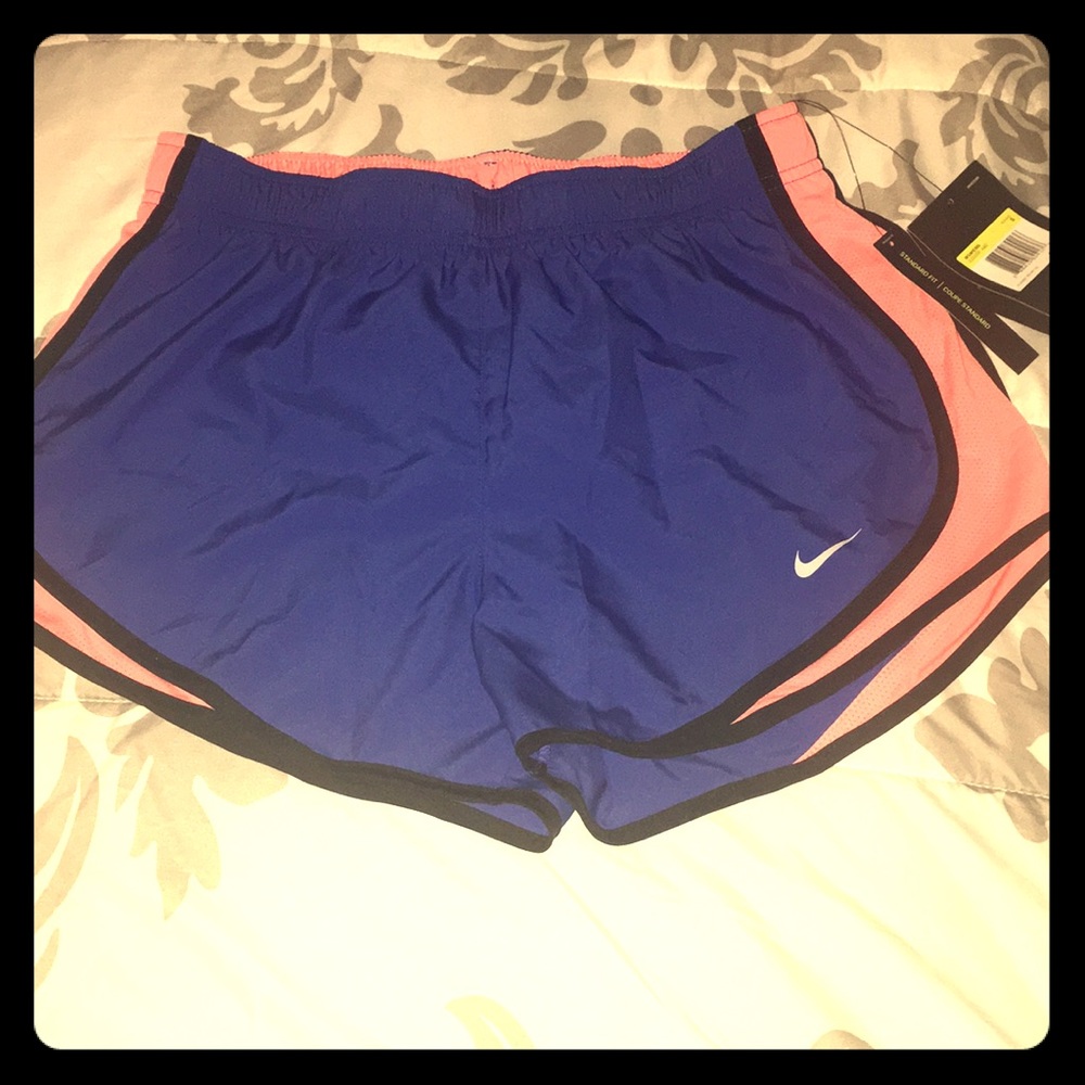 Women’s Nike shorts: Final Price